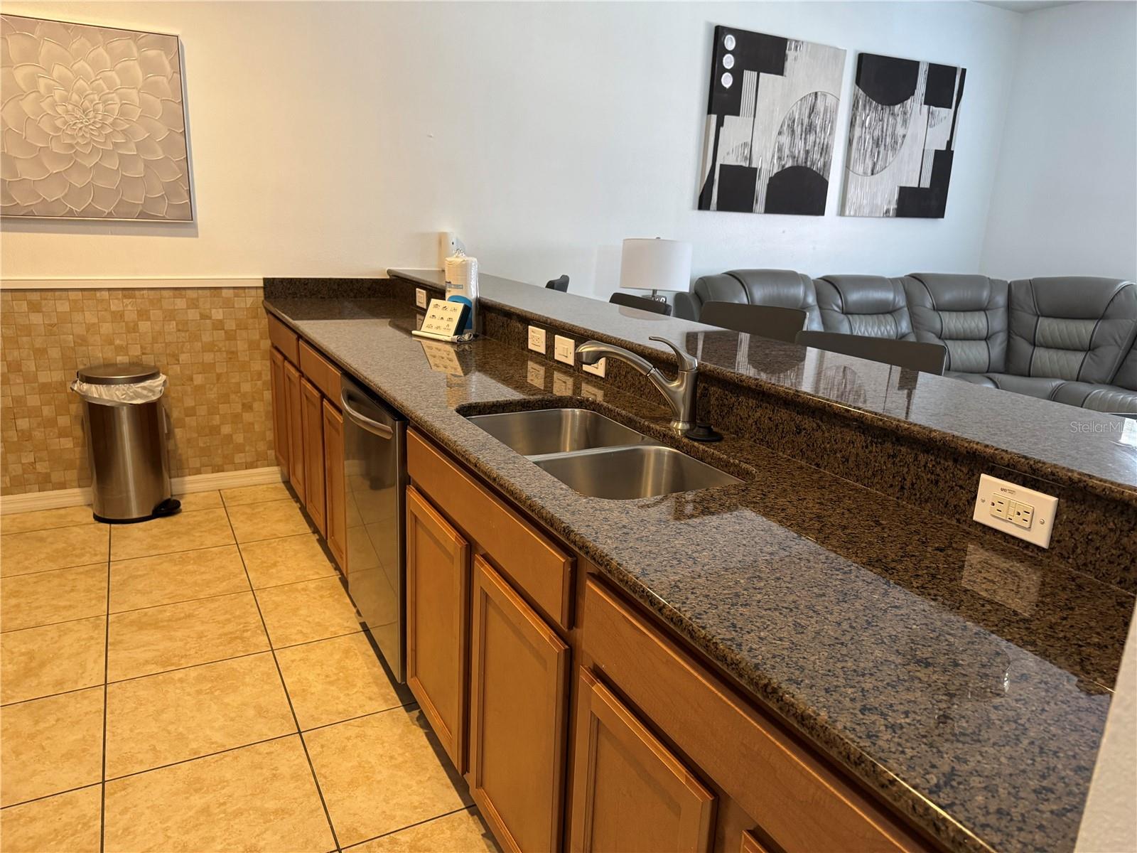 8975 CANDY PALM RD, KISSIMMEE, FL, 34747