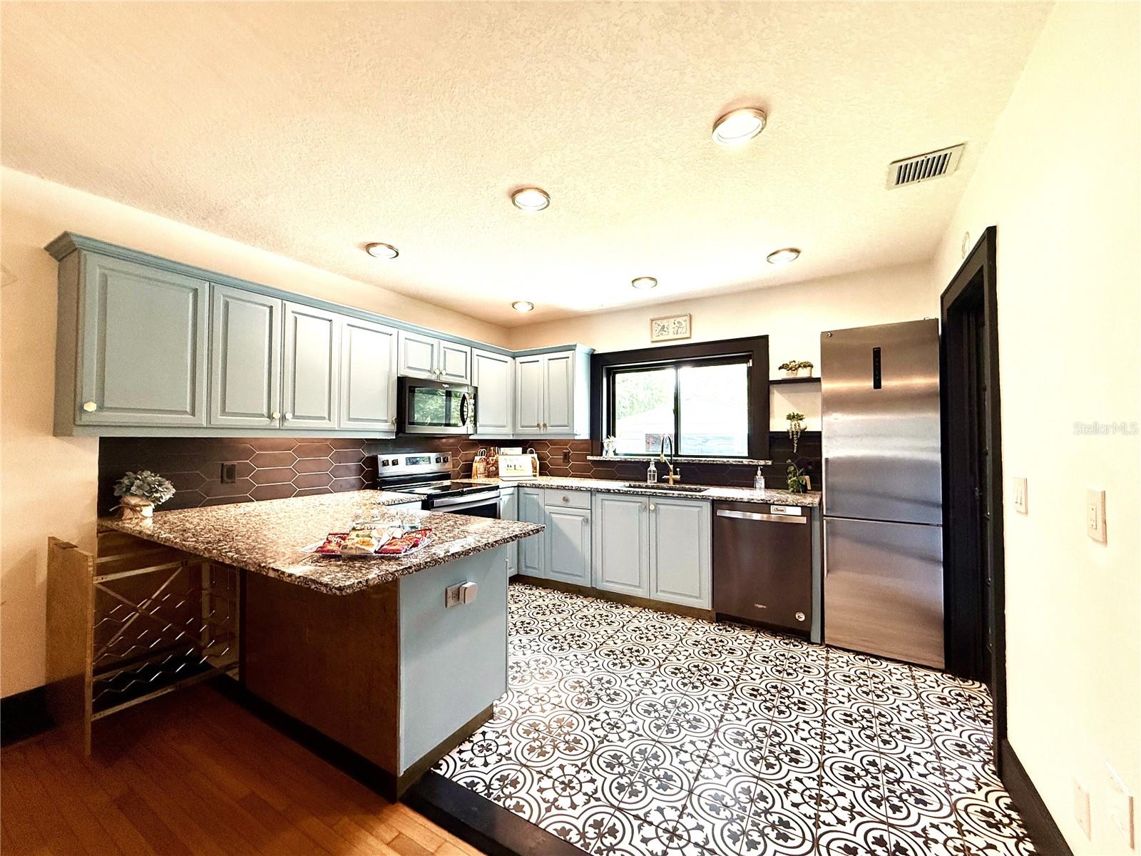 204 E HARVARD ST, ORLANDO, FL, 32804