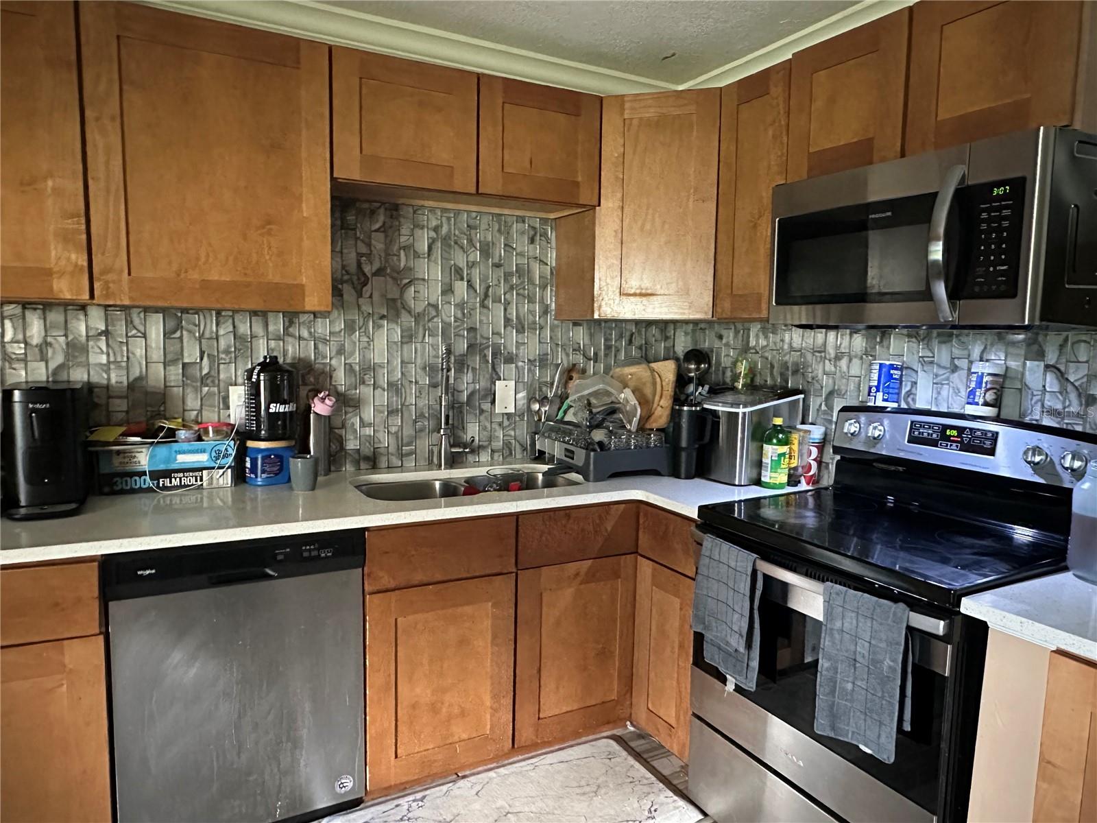 4706 BARRETT CT, TAMPA, FL, 33617