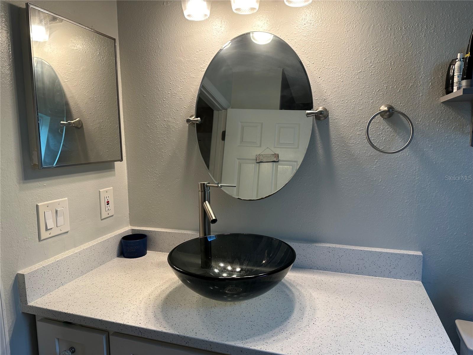 4706 BARRETT CT, TAMPA, FL, 33617