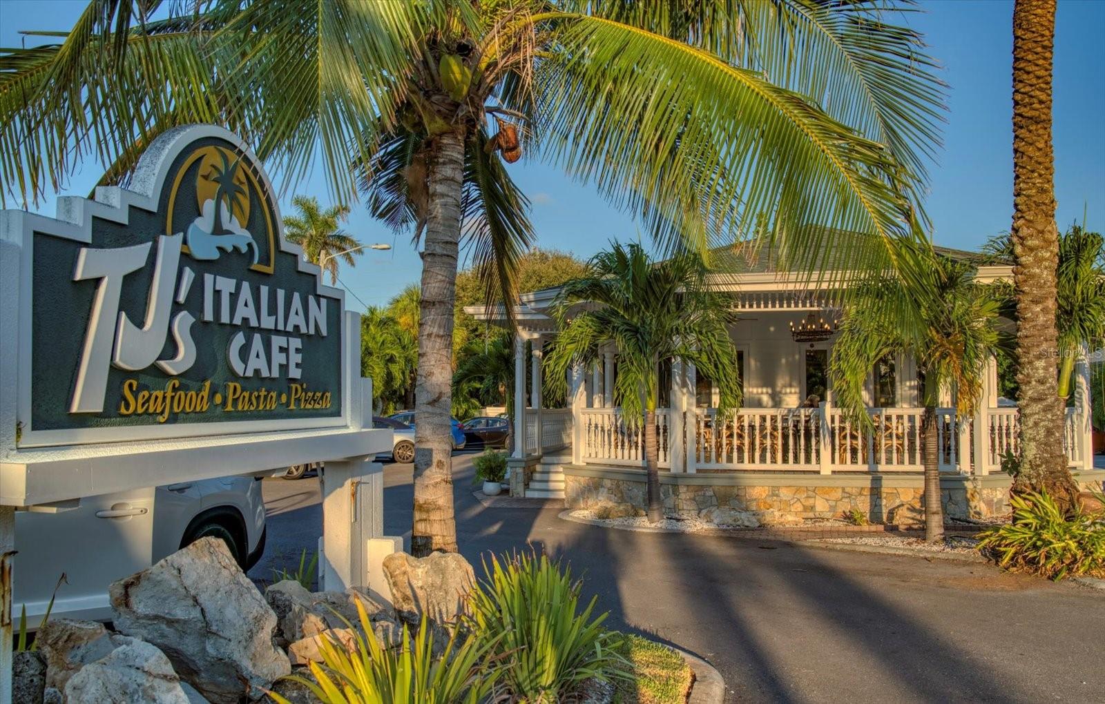 800 E GULF BLVD #5, INDIAN ROCKS BEACH, FL, 33785