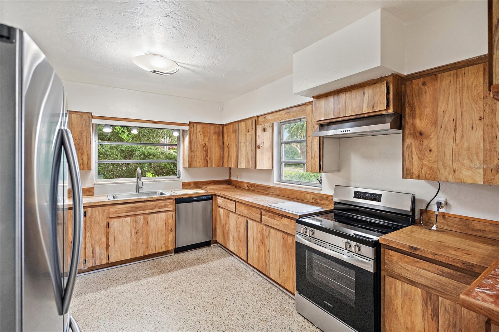 3391 WALNUT ST NE, ST PETERSBURG, FL, 33704