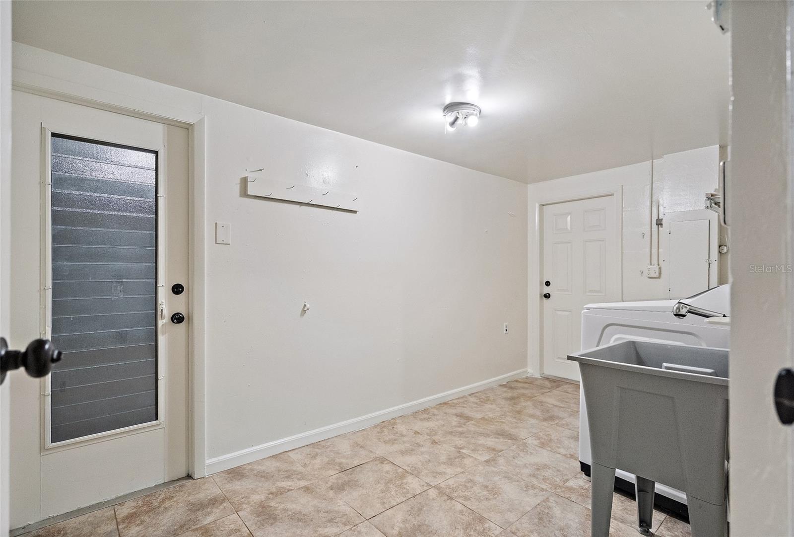 3391 WALNUT ST NE, ST PETERSBURG, FL, 33704