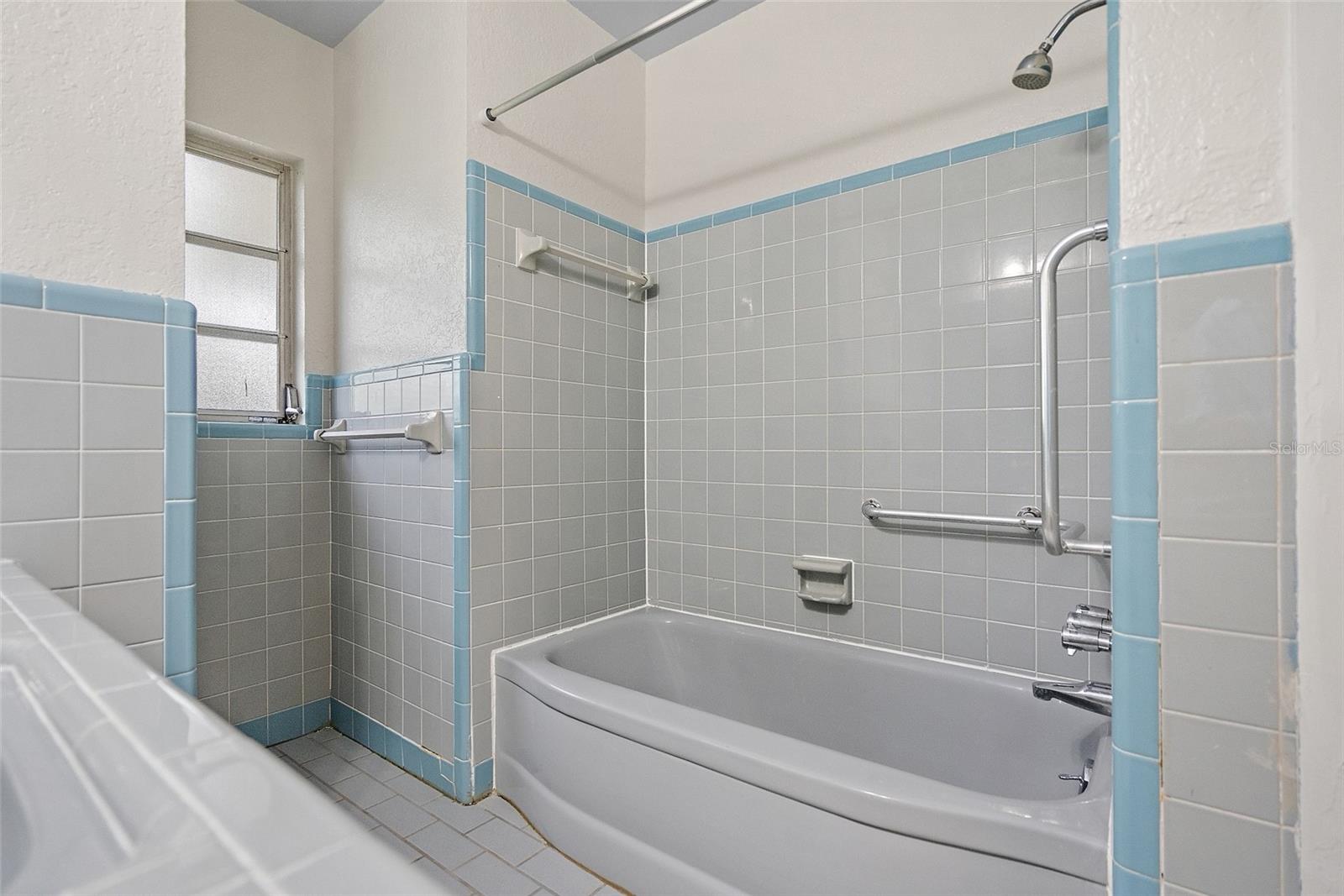 3391 WALNUT ST NE, ST PETERSBURG, FL, 33704