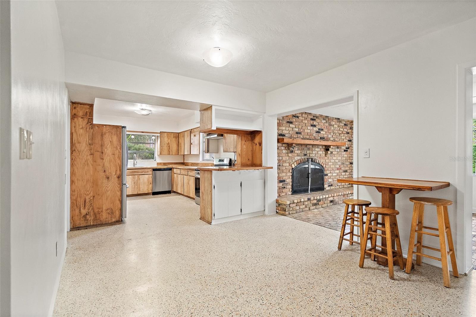 3391 WALNUT ST NE, ST PETERSBURG, FL, 33704