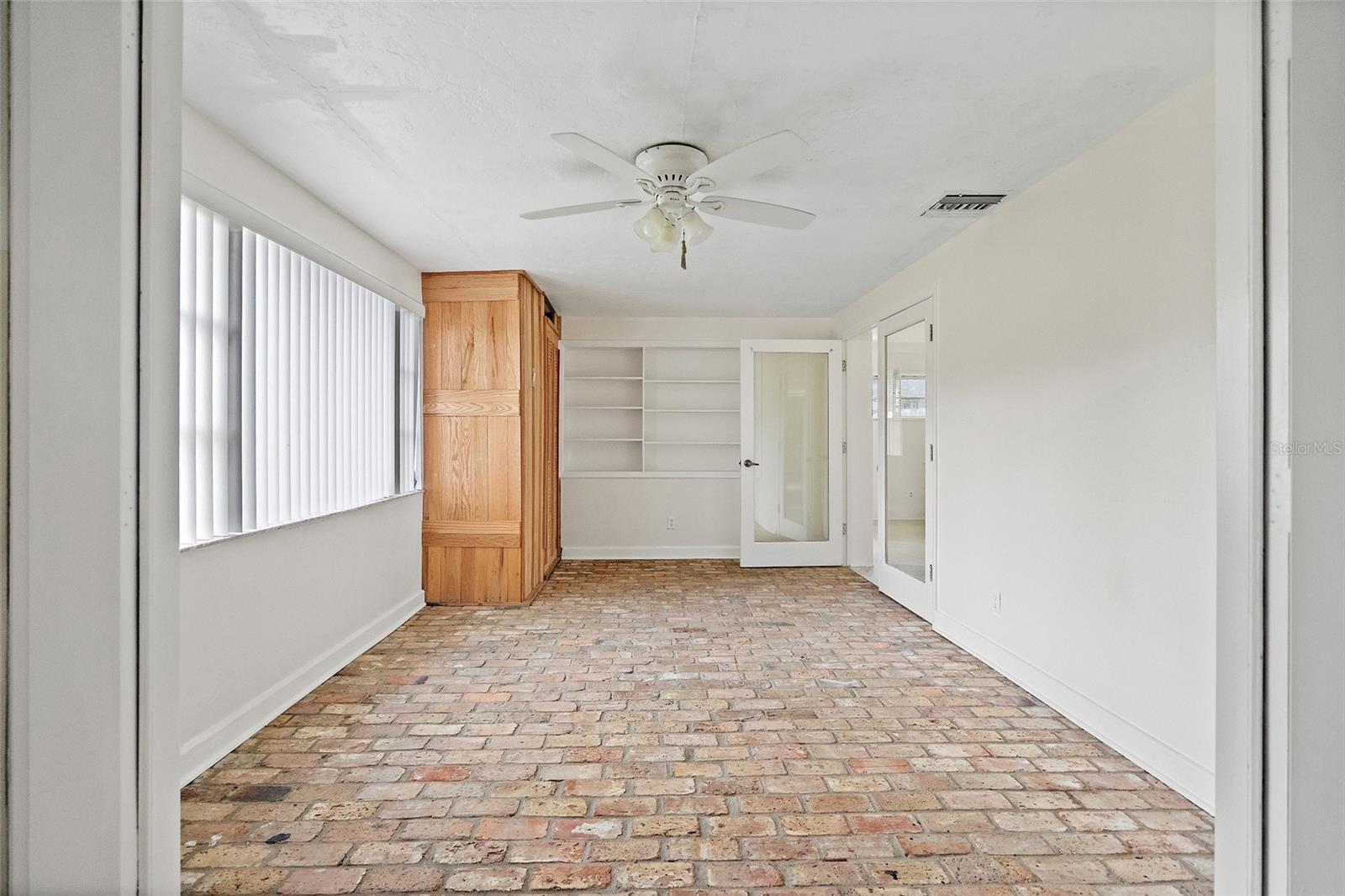 3391 WALNUT ST NE, ST PETERSBURG, FL, 33704