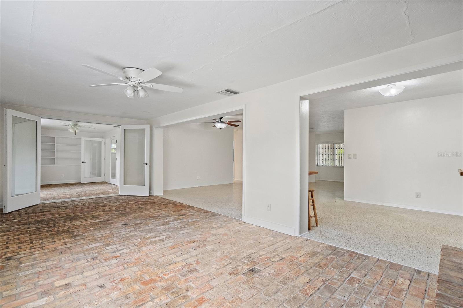 3391 WALNUT ST NE, ST PETERSBURG, FL, 33704