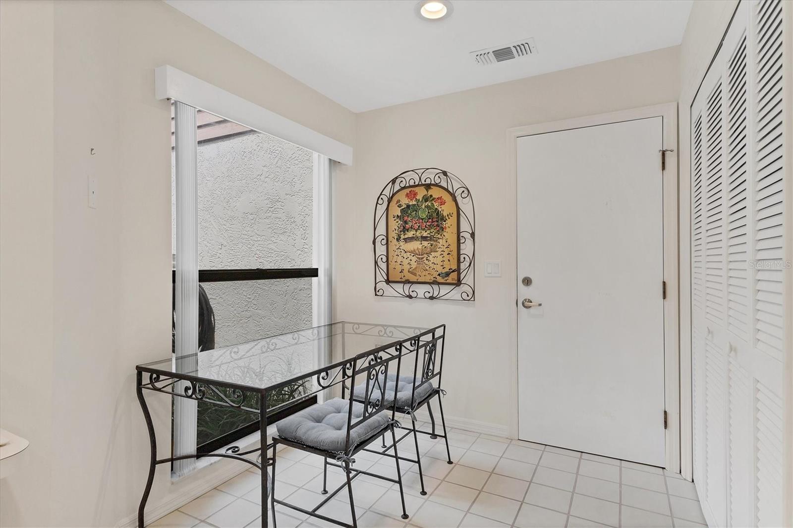 3946 WILSHIRE CIR E #168, SARASOTA, FL, 34238