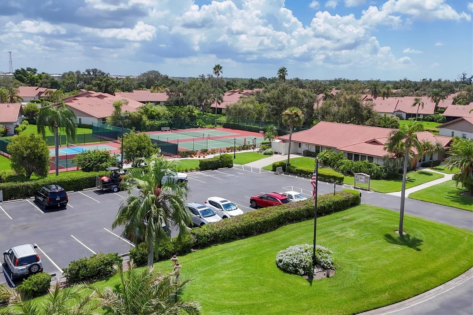 3946 WILSHIRE CIR E #168, SARASOTA, FL, 34238