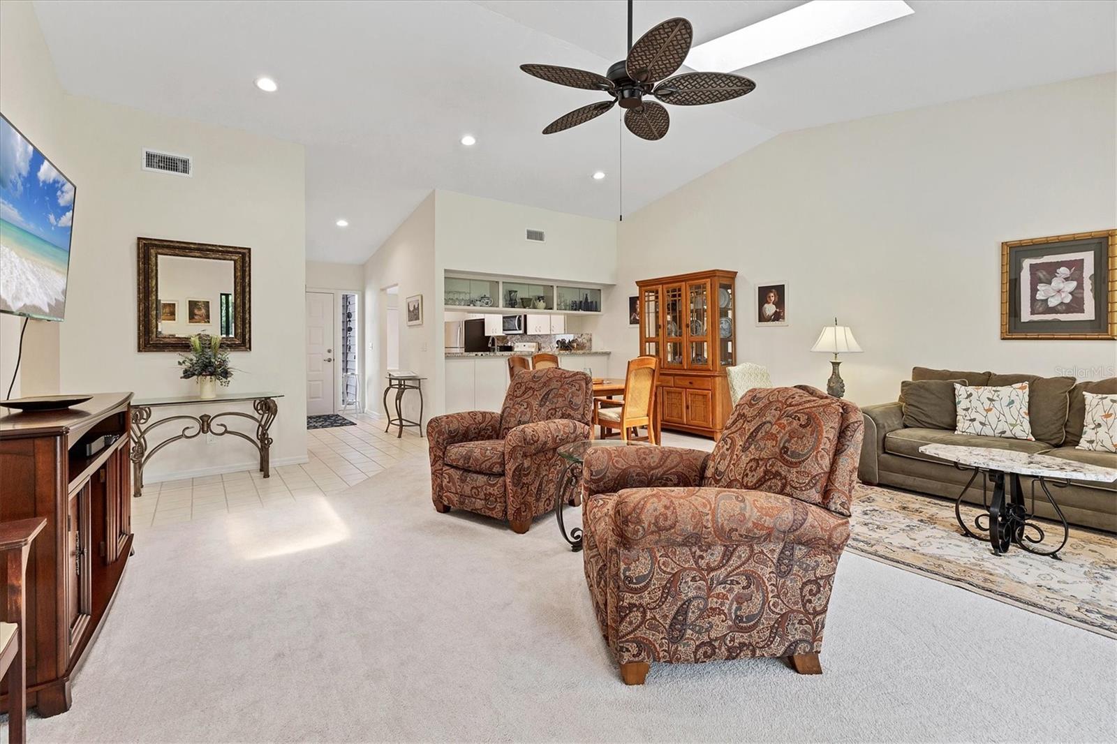 3946 WILSHIRE CIR E #168, SARASOTA, FL, 34238