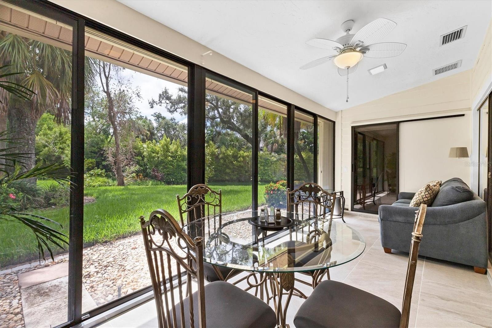 3946 WILSHIRE CIR E #168, SARASOTA, FL, 34238