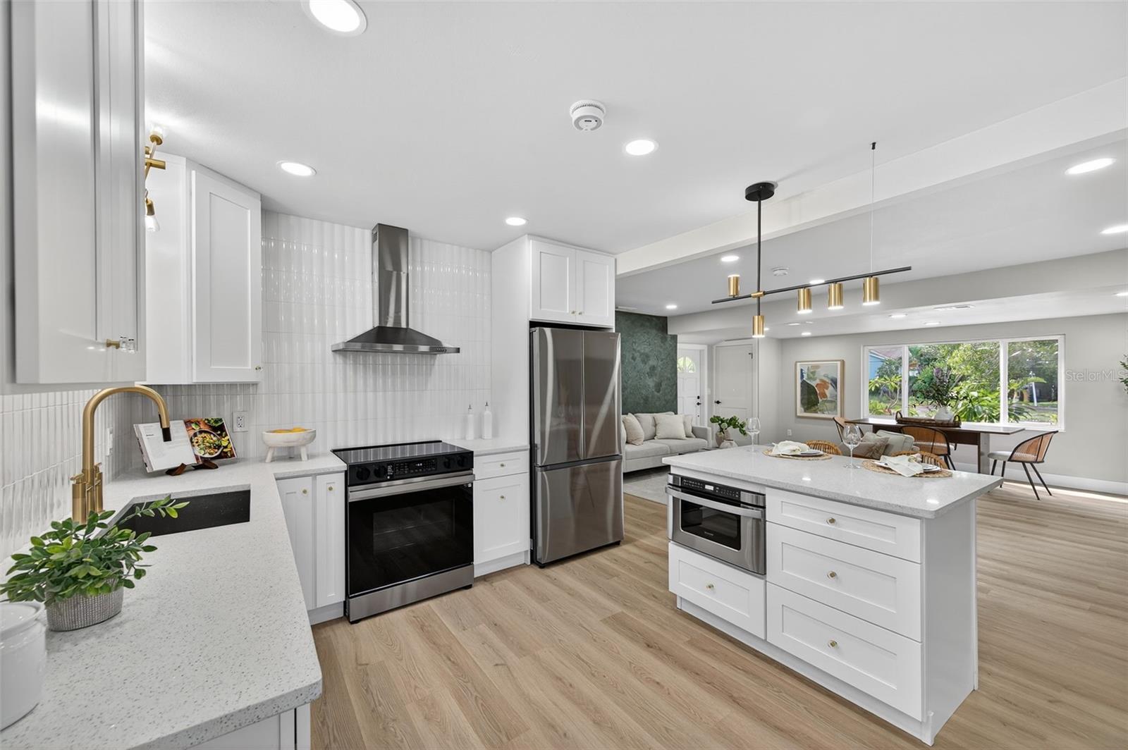 4091 31ST AVE N, ST PETERSBURG, FL, 33713