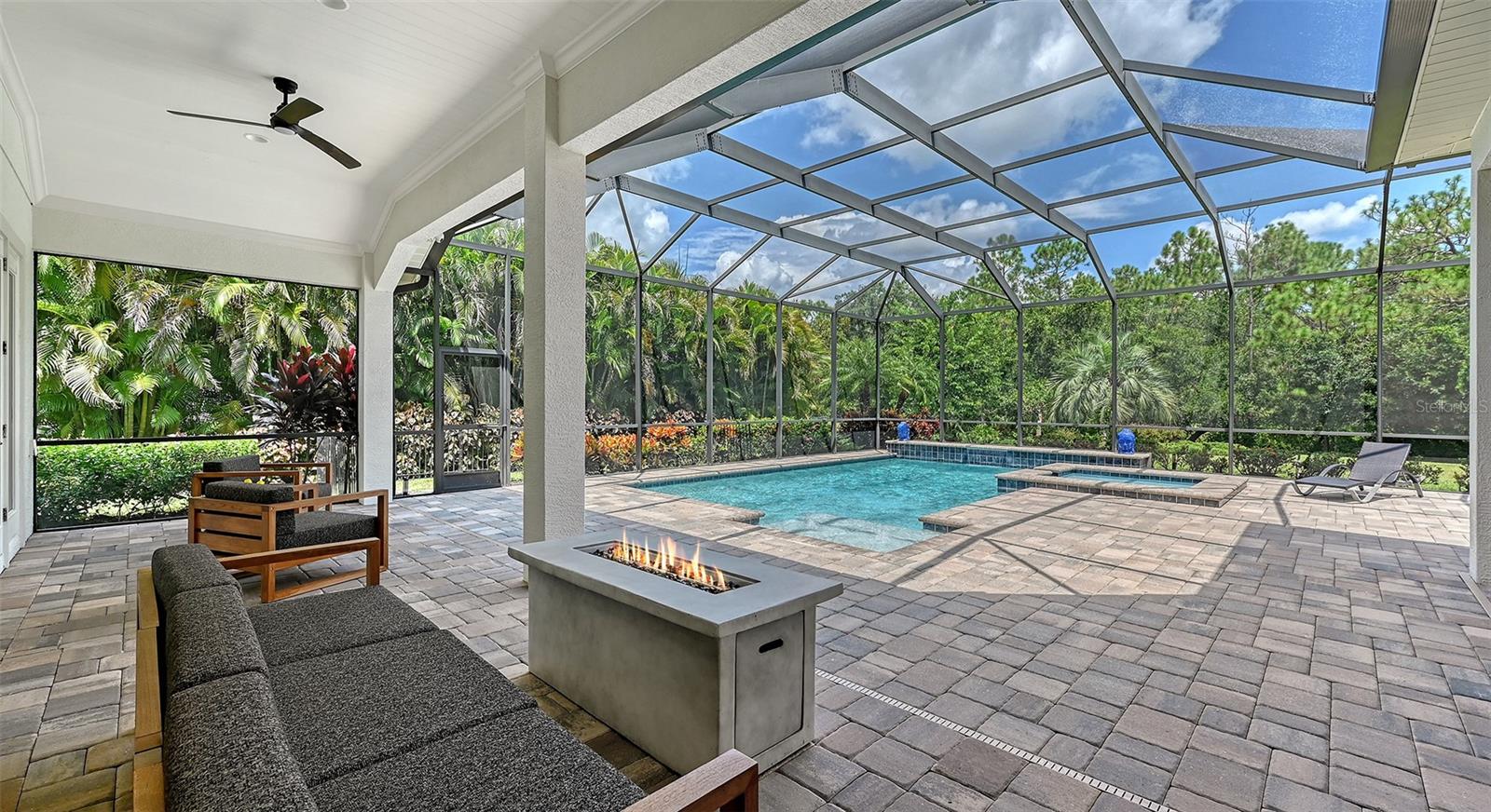 A4664038 Property Photo