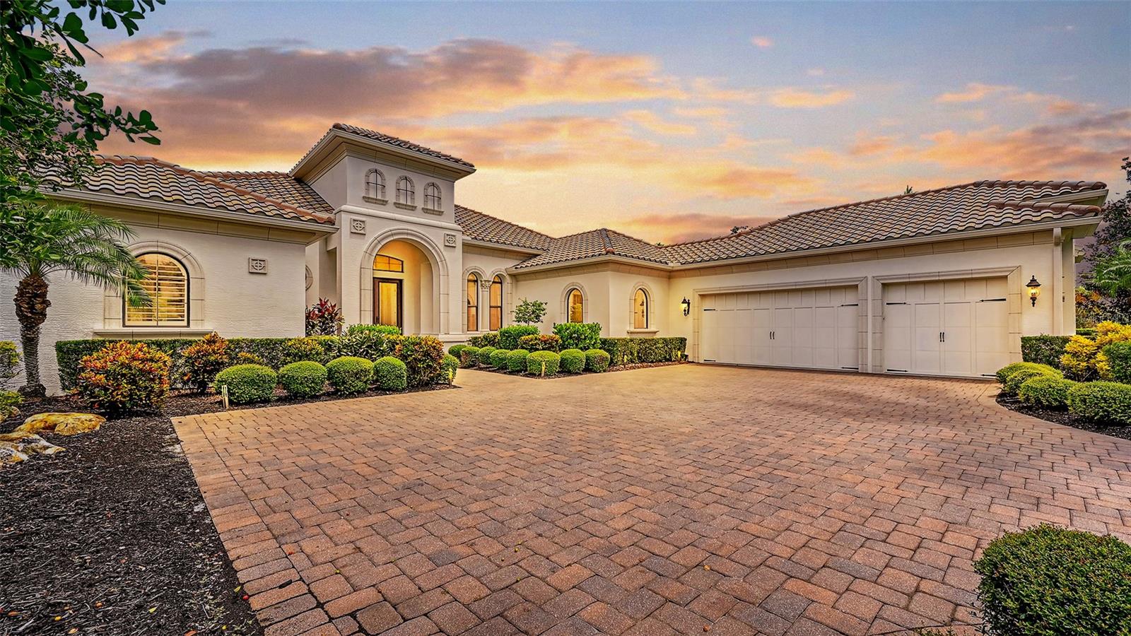 A4664038 Property Photo