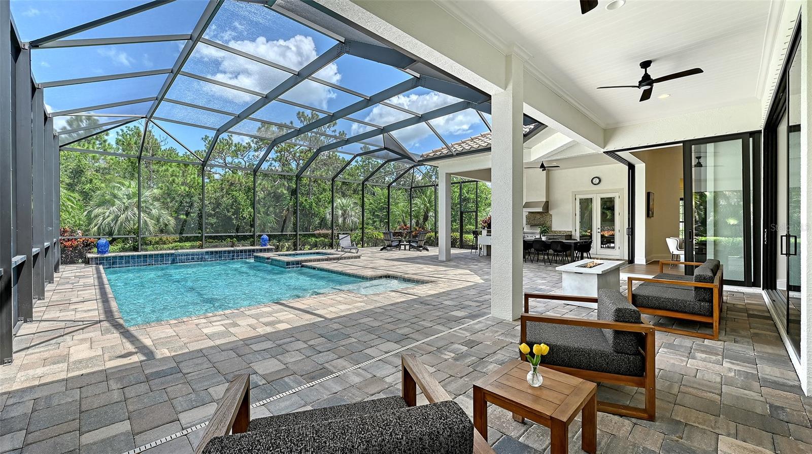 A4664038 Property Photo