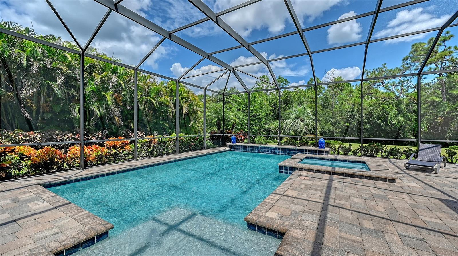 A4664038 Property Photo