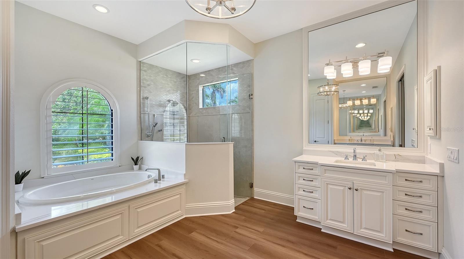 A4664038 Property Photo