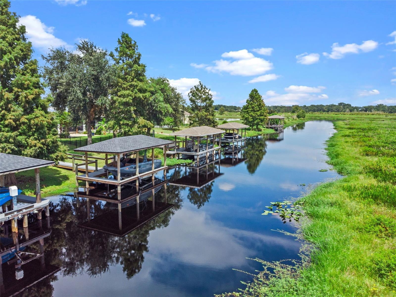 720 BAREFOOT BAY LOOP, GROVELAND, FL, 34736