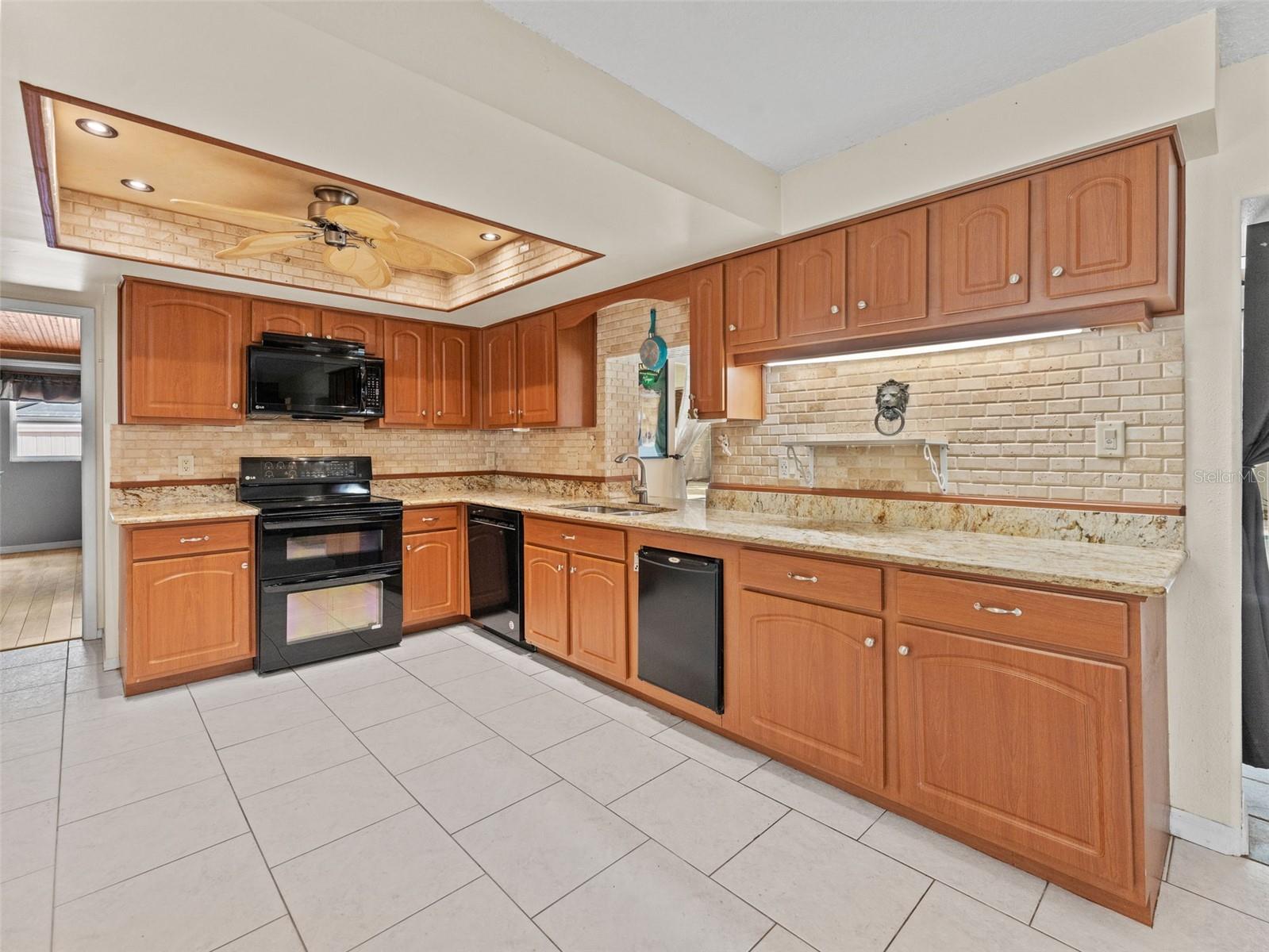 1436 WEXFORD DR N, PALM HARBOR, FL, 34683