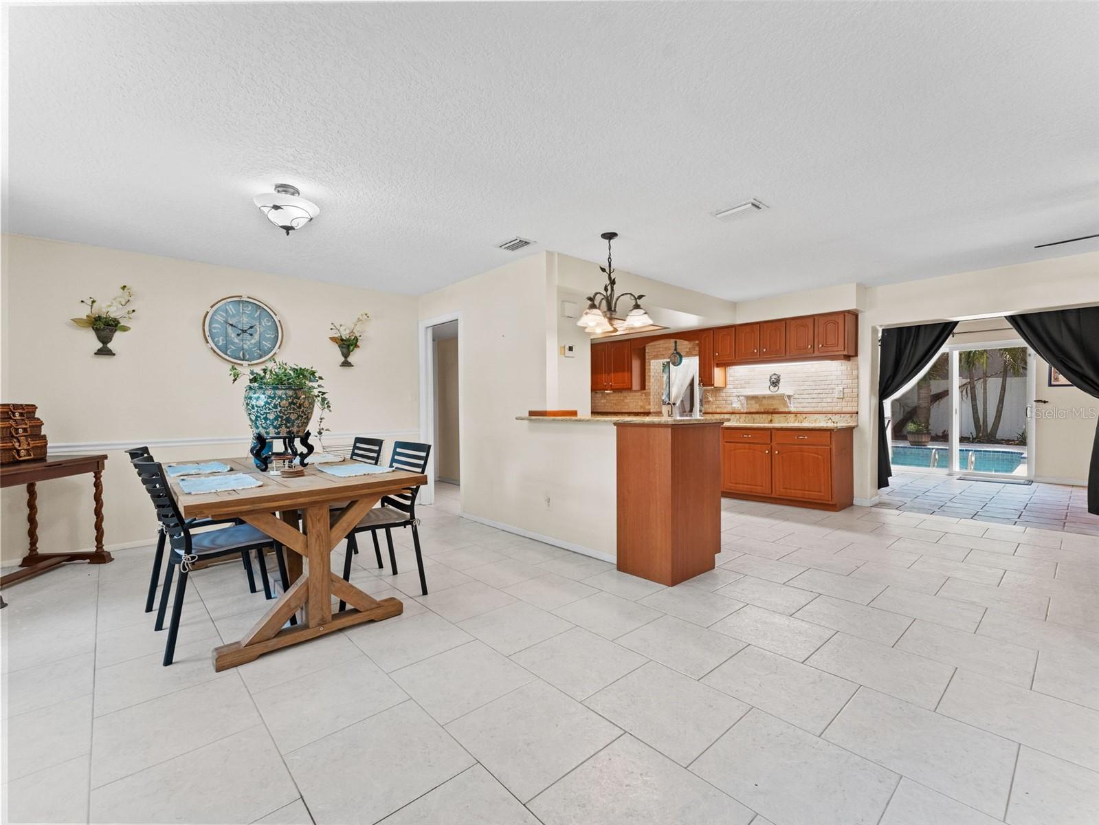 1436 WEXFORD DR N, PALM HARBOR, FL, 34683