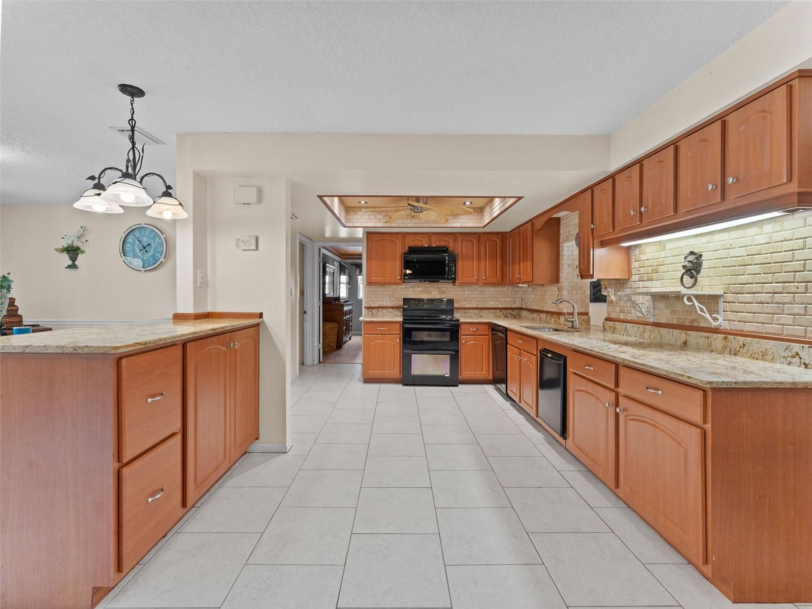 1436 WEXFORD DR N, PALM HARBOR, FL, 34683