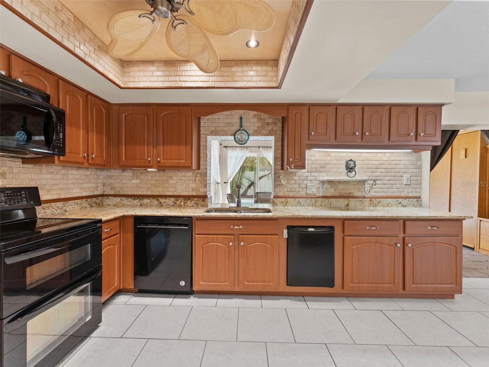 1436 WEXFORD DR N, PALM HARBOR, FL, 34683