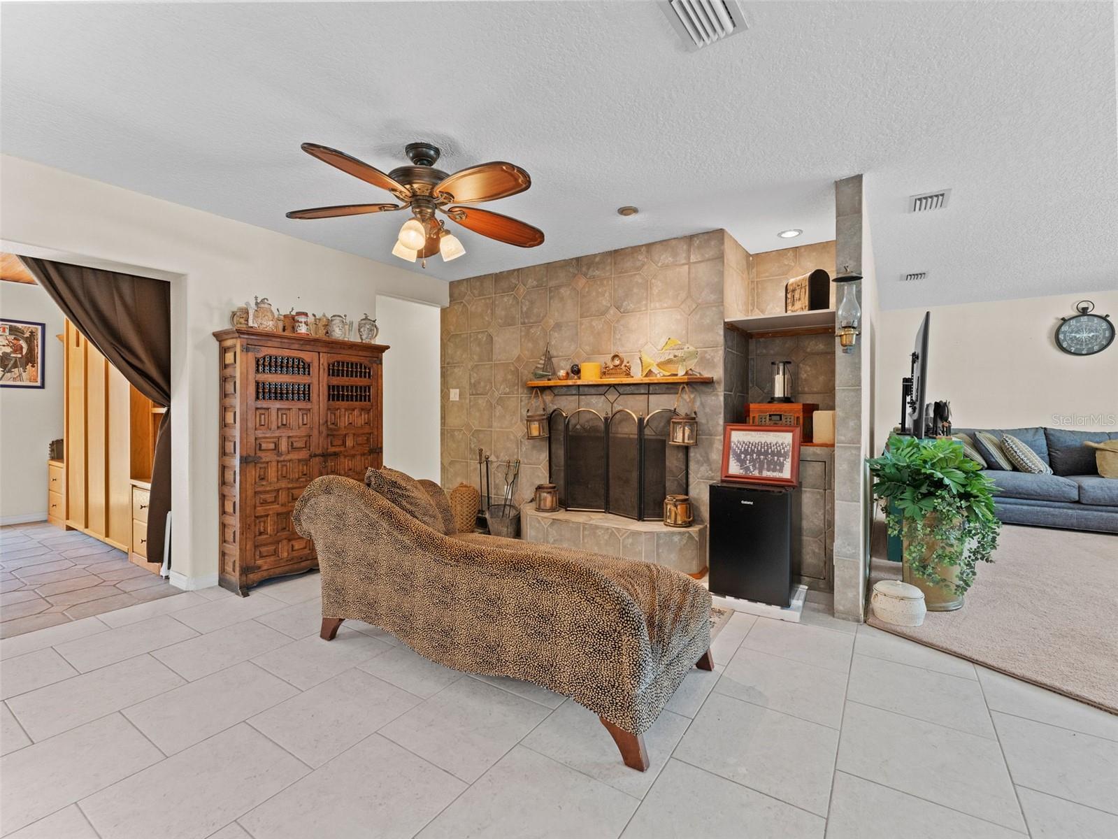 1436 WEXFORD DR N, PALM HARBOR, FL, 34683