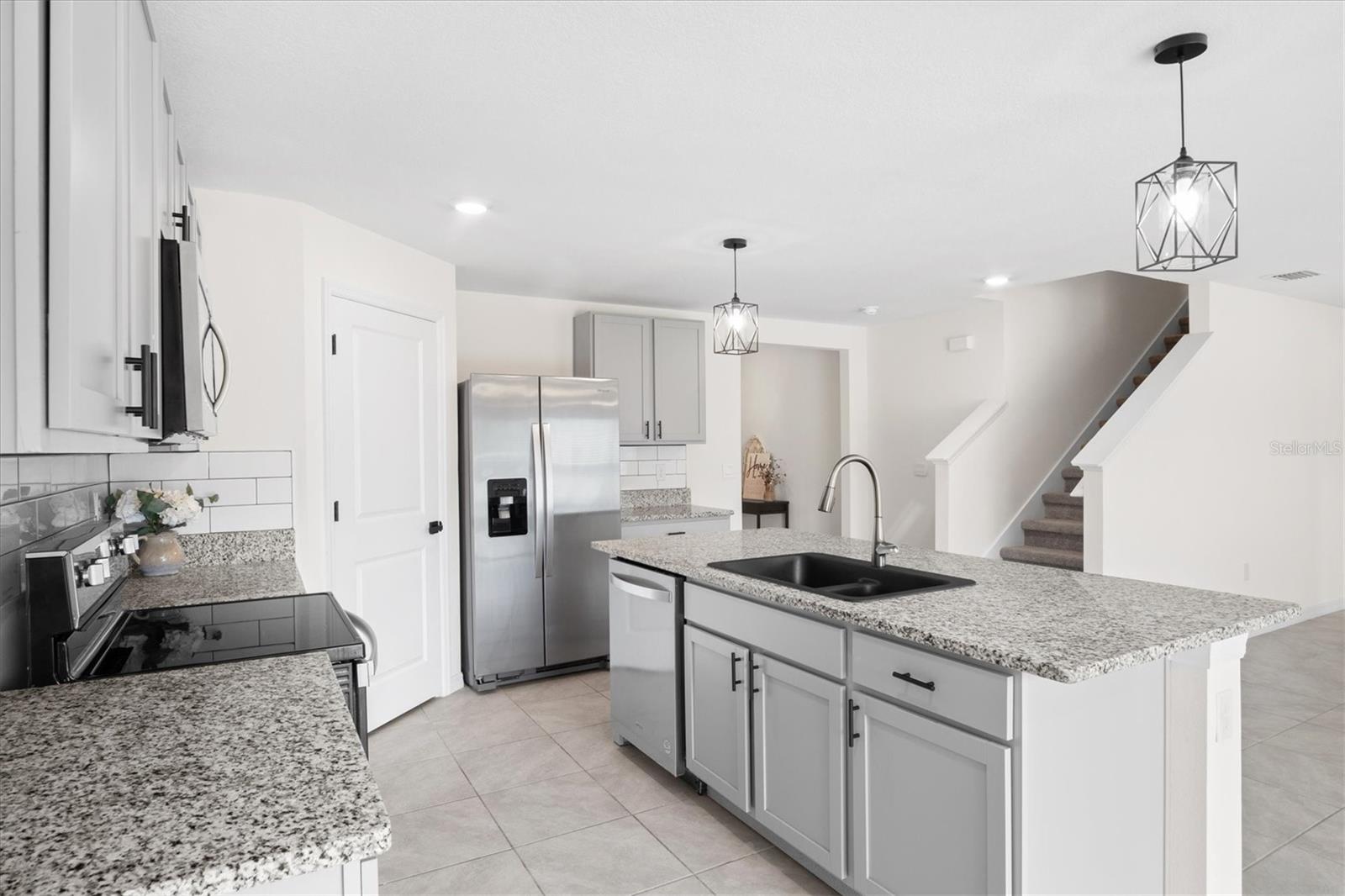 8673 TRIUMPH CIR, WILDWOOD, FL, 34785