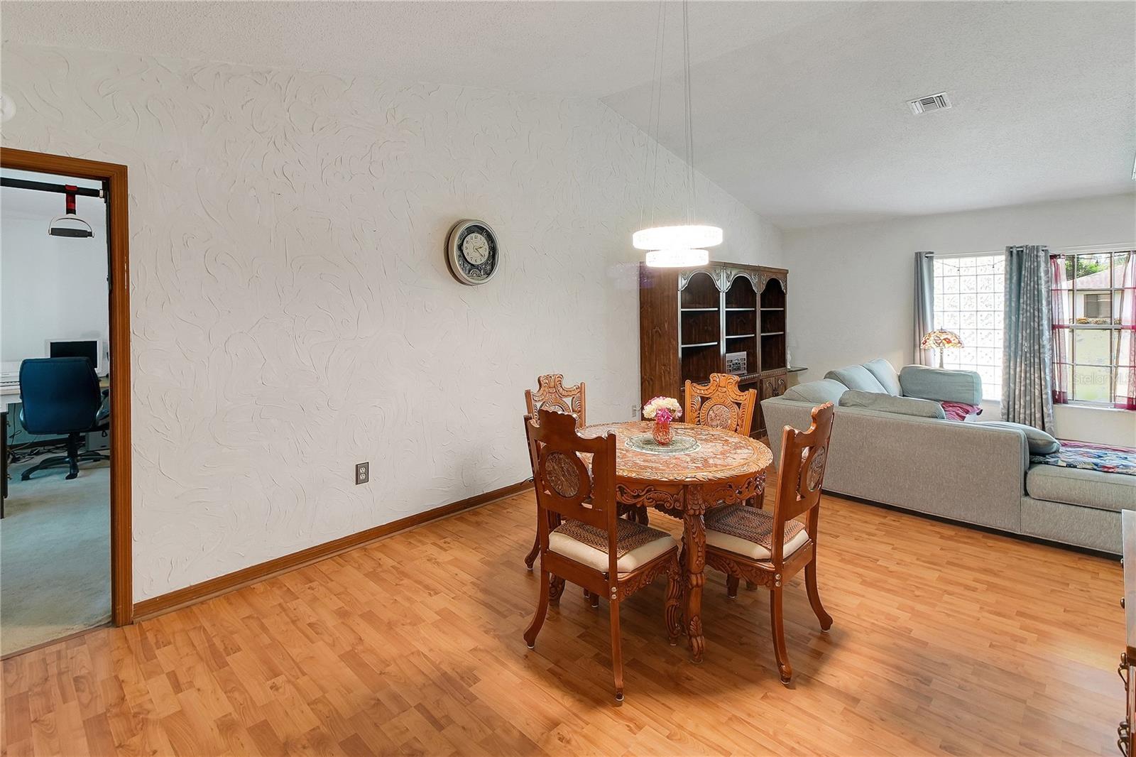 5 MAGNOLIA LN, YALAHA, FL, 34797