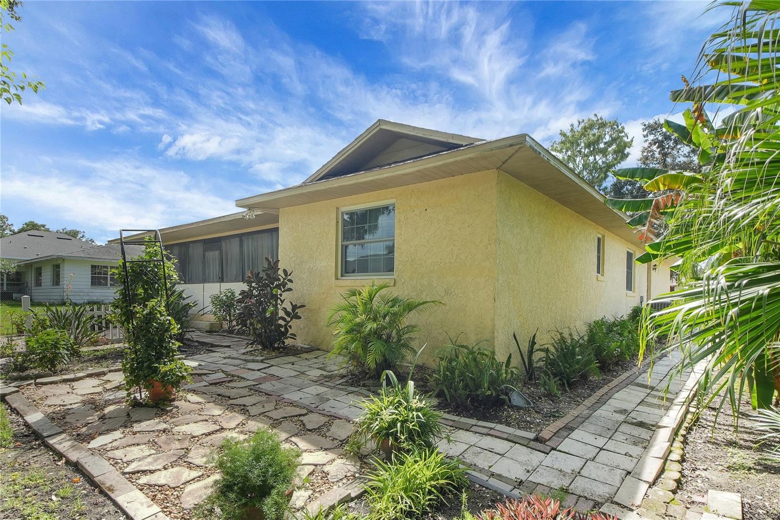 5 MAGNOLIA LN, YALAHA, FL, 34797