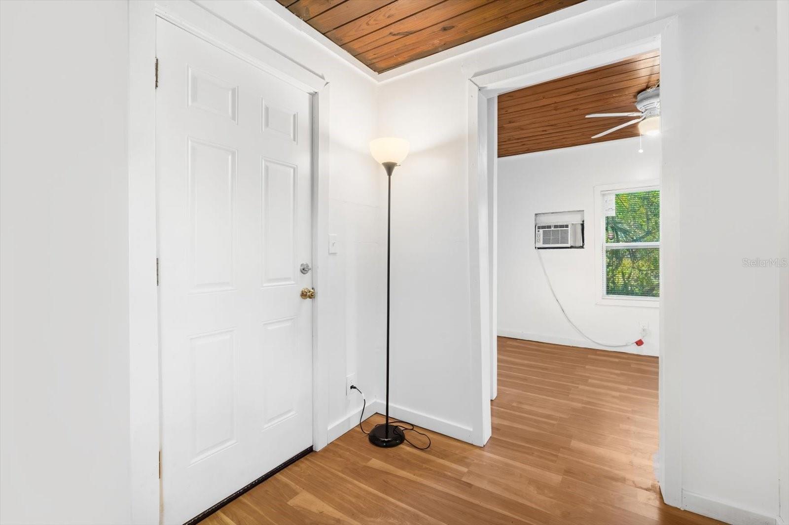 6915 N 40TH ST, TAMPA, FL, 33604