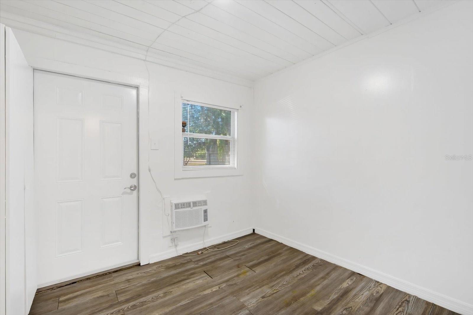 6915 N 40TH ST, TAMPA, FL, 33604