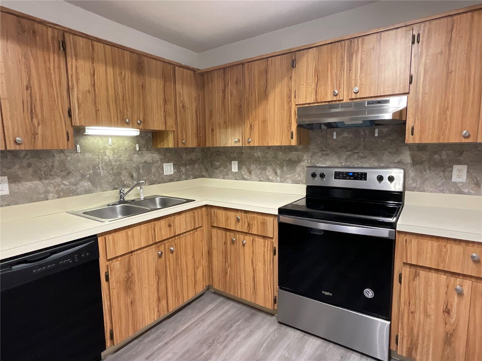 11201 122ND AVE #214, LARGO, FL, 33778