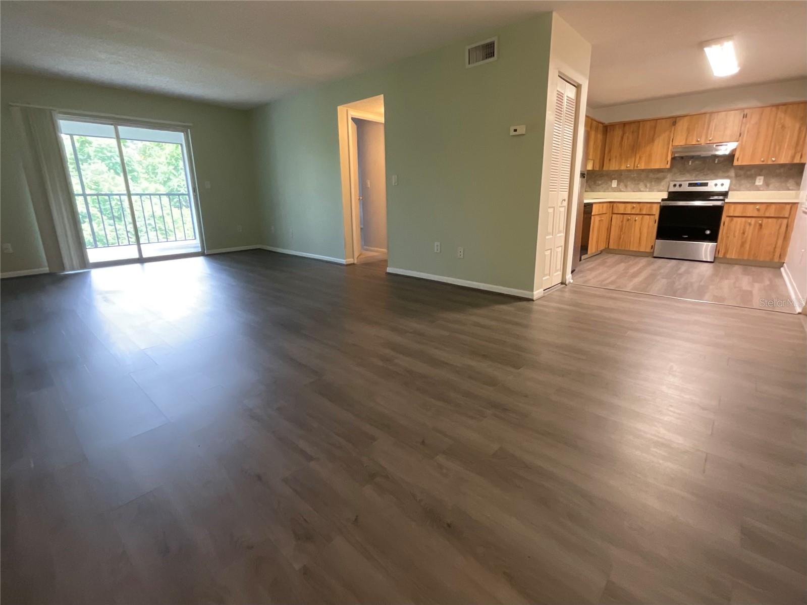 11201 122ND AVE #214, LARGO, FL, 33778