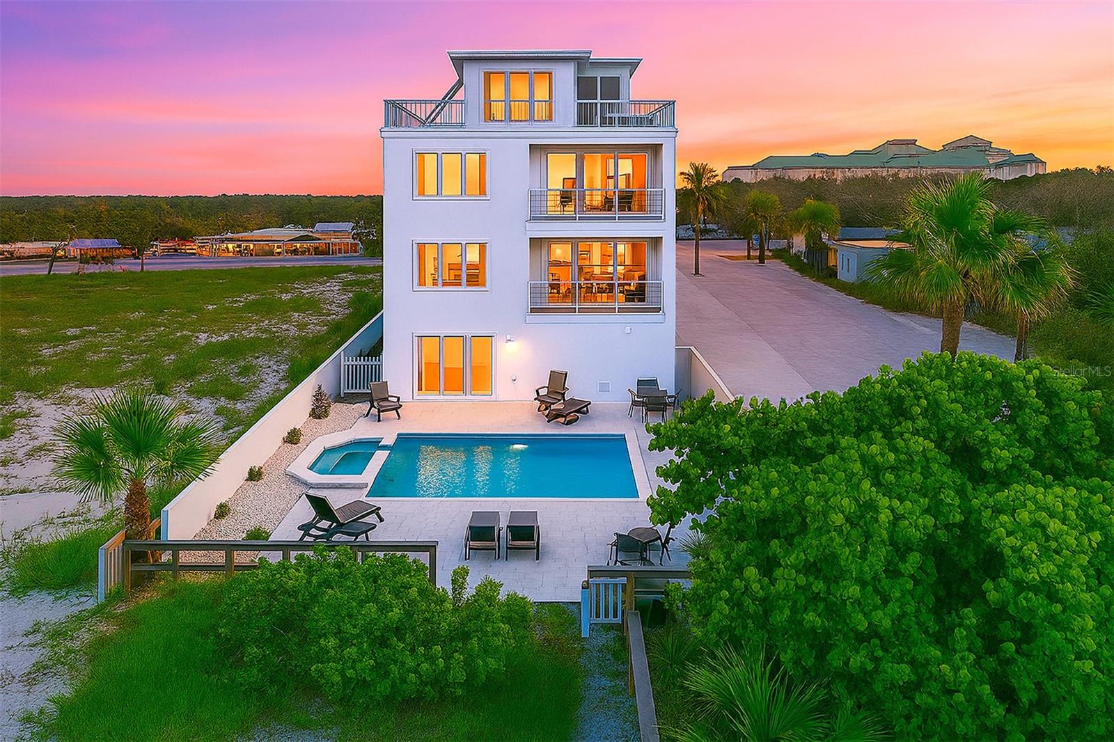 TB8424263 Property Photo