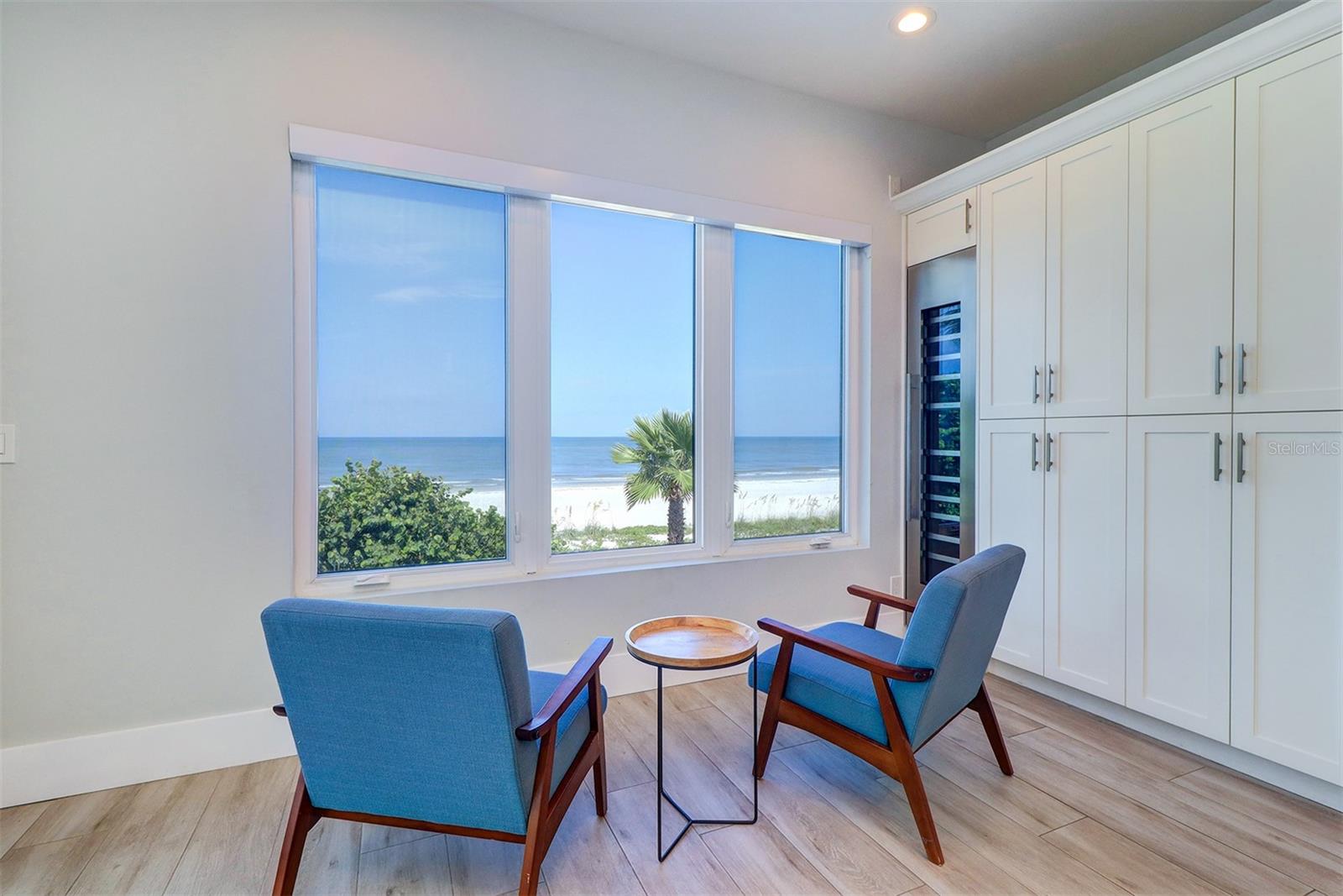 TB8424263 Property Photo