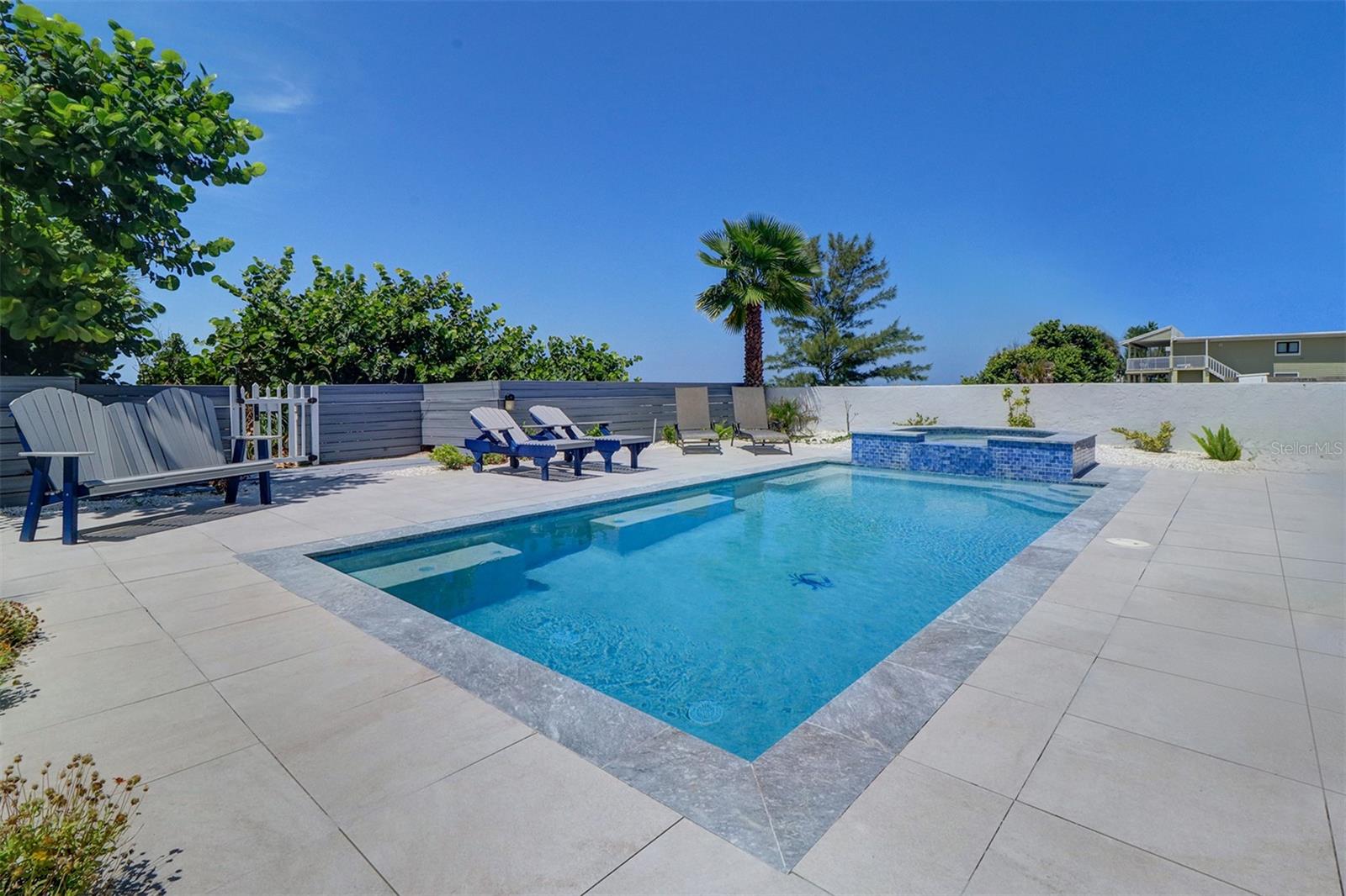 TB8424263 Property Photo