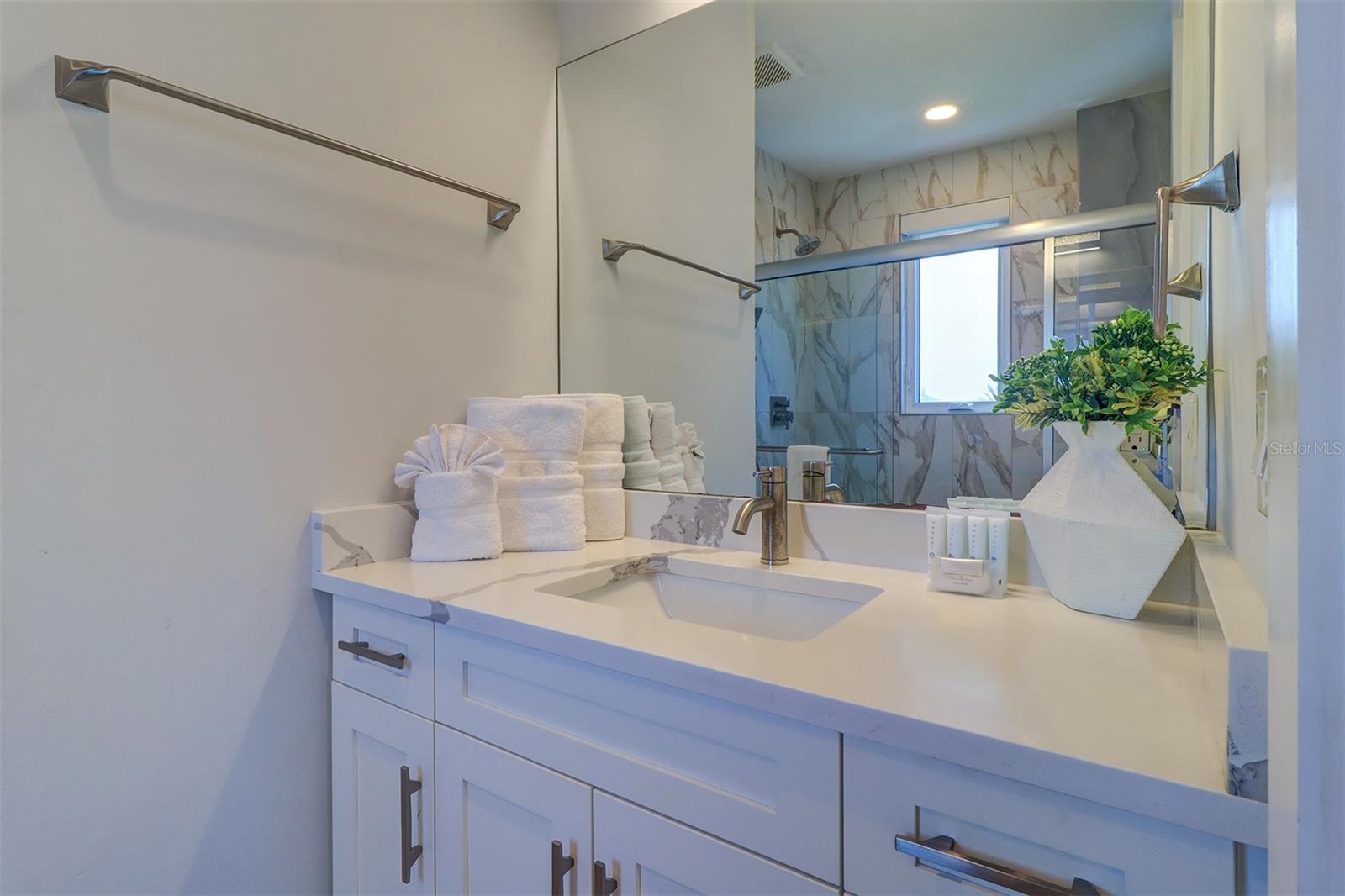 TB8424263 Property Photo