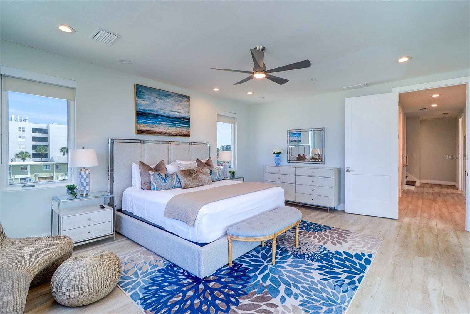 TB8424263 Property Photo