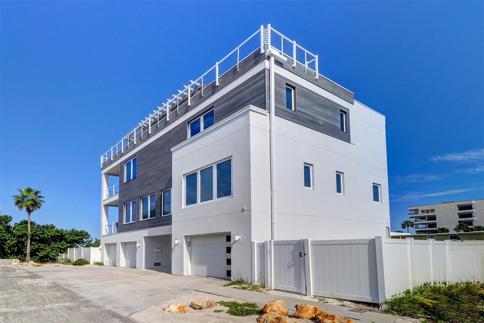 TB8424263 Property Photo