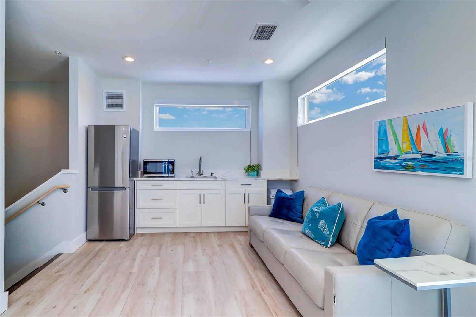 TB8424263 Property Photo