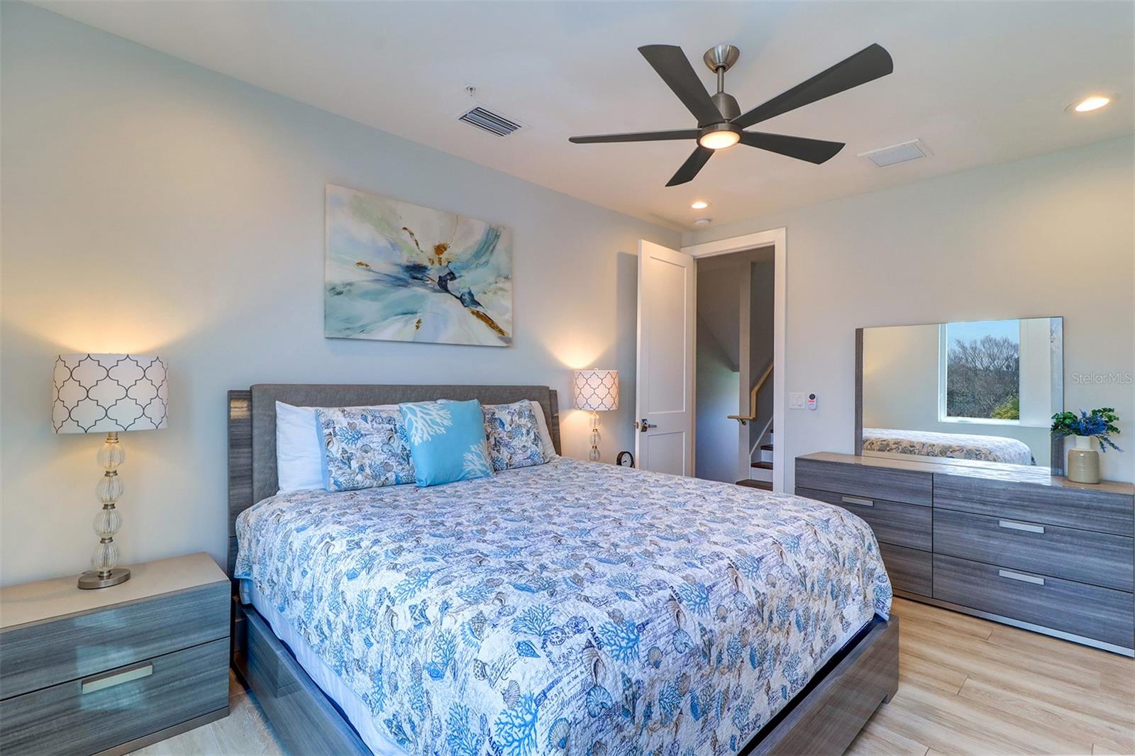 TB8424263 Property Photo