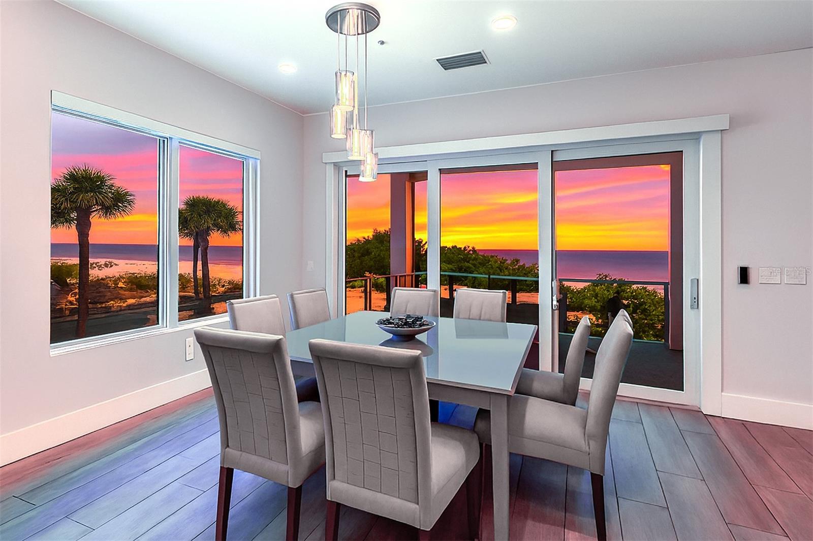 TB8424263 Property Photo