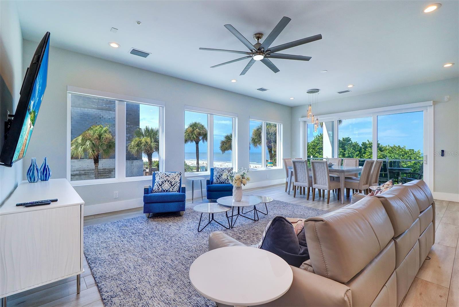 TB8424263 Property Photo