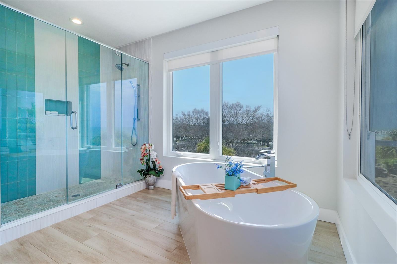 TB8424263 Property Photo