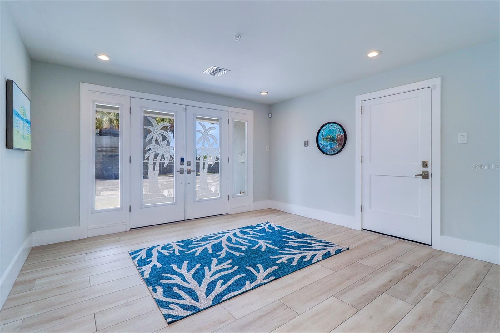 TB8424263 Property Photo