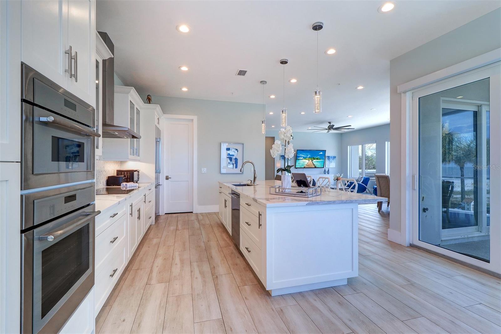 TB8424263 Property Photo