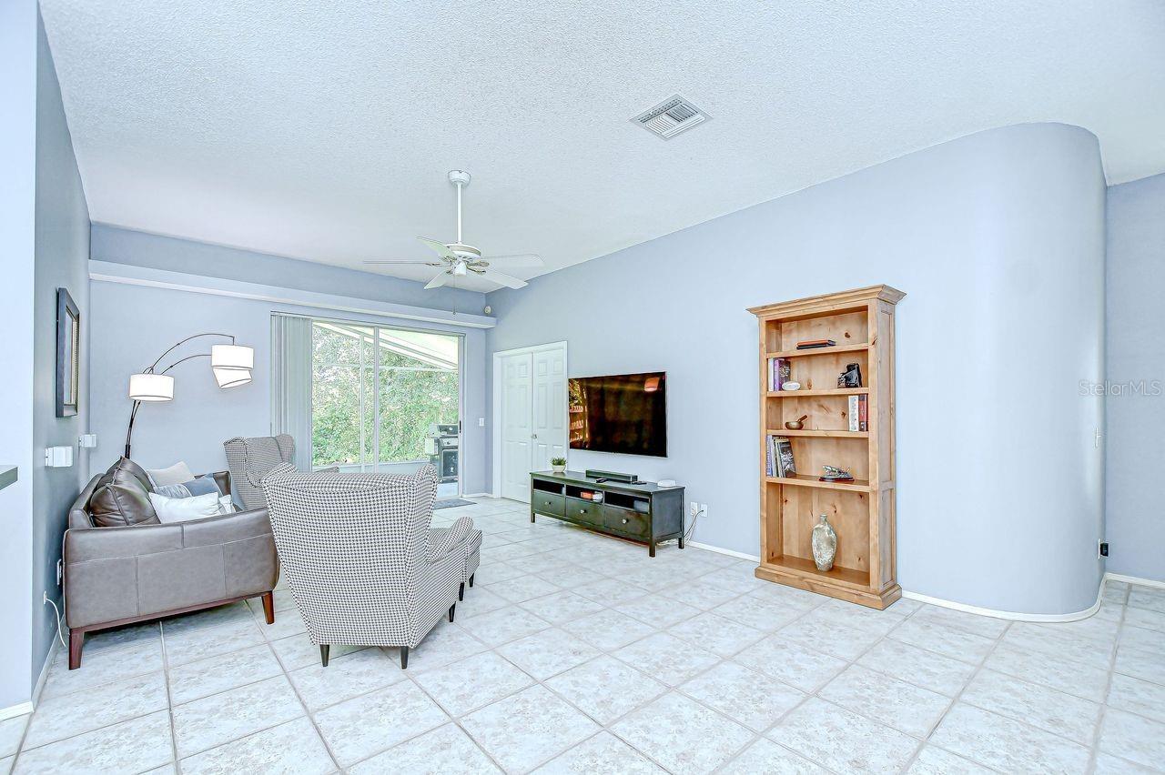 11103 INDIAN OAKS DR, TAMPA, FL, 33625