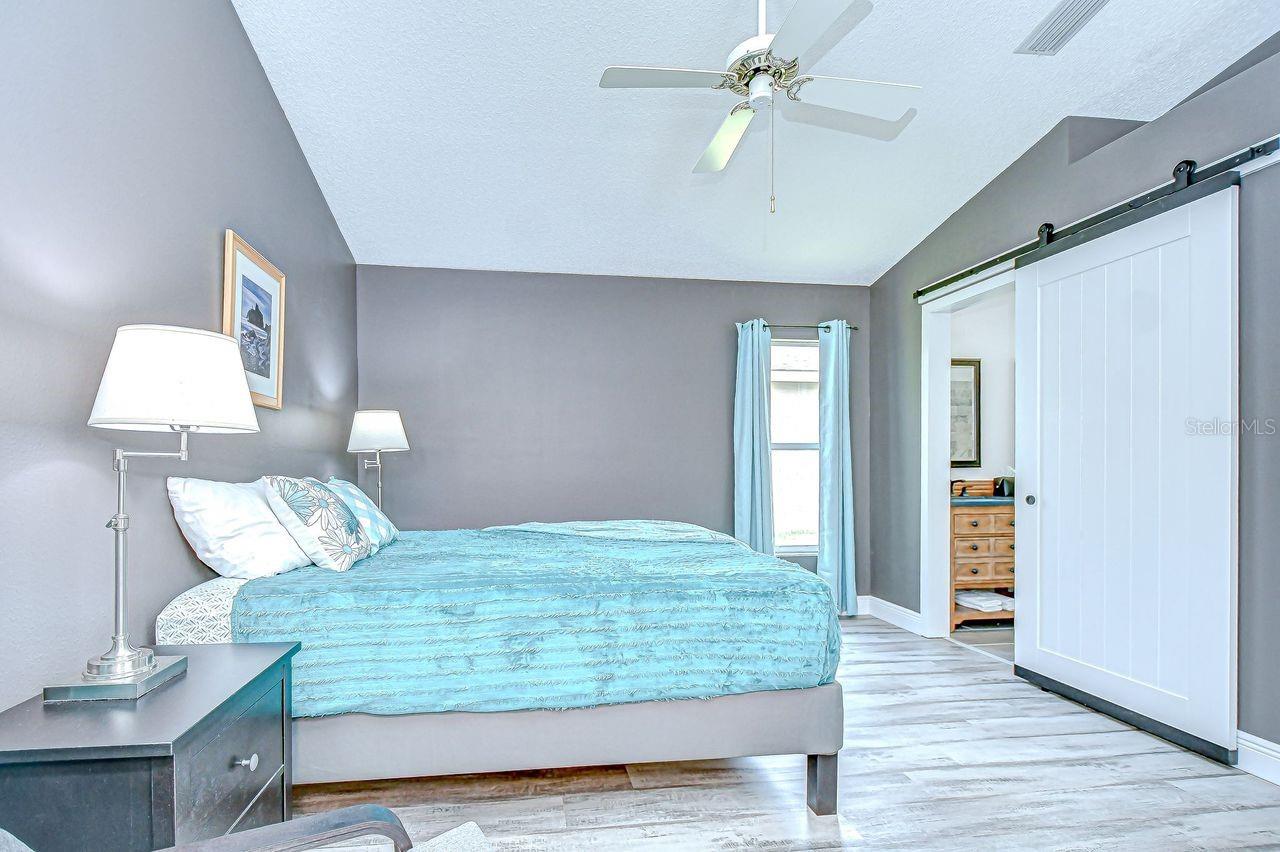 11103 INDIAN OAKS DR, TAMPA, FL, 33625