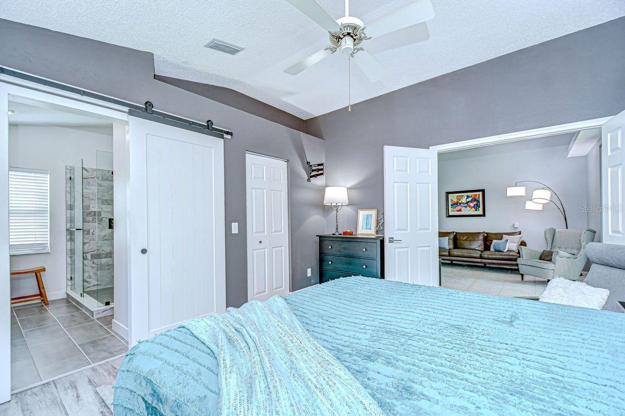 11103 INDIAN OAKS DR, TAMPA, FL, 33625